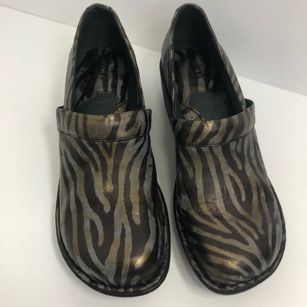 Born clogs womens 7 1/2 zebra print patent leather